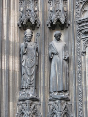 루앙의 성 로마노와 성 니카시오_photo by Giogo_on the facade of the Church of Saint-Ouen in Rouen_France.jpg